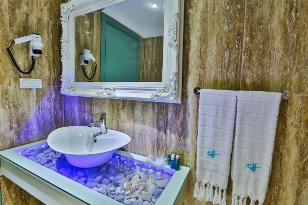 Cinar Boutique Hotel image 32